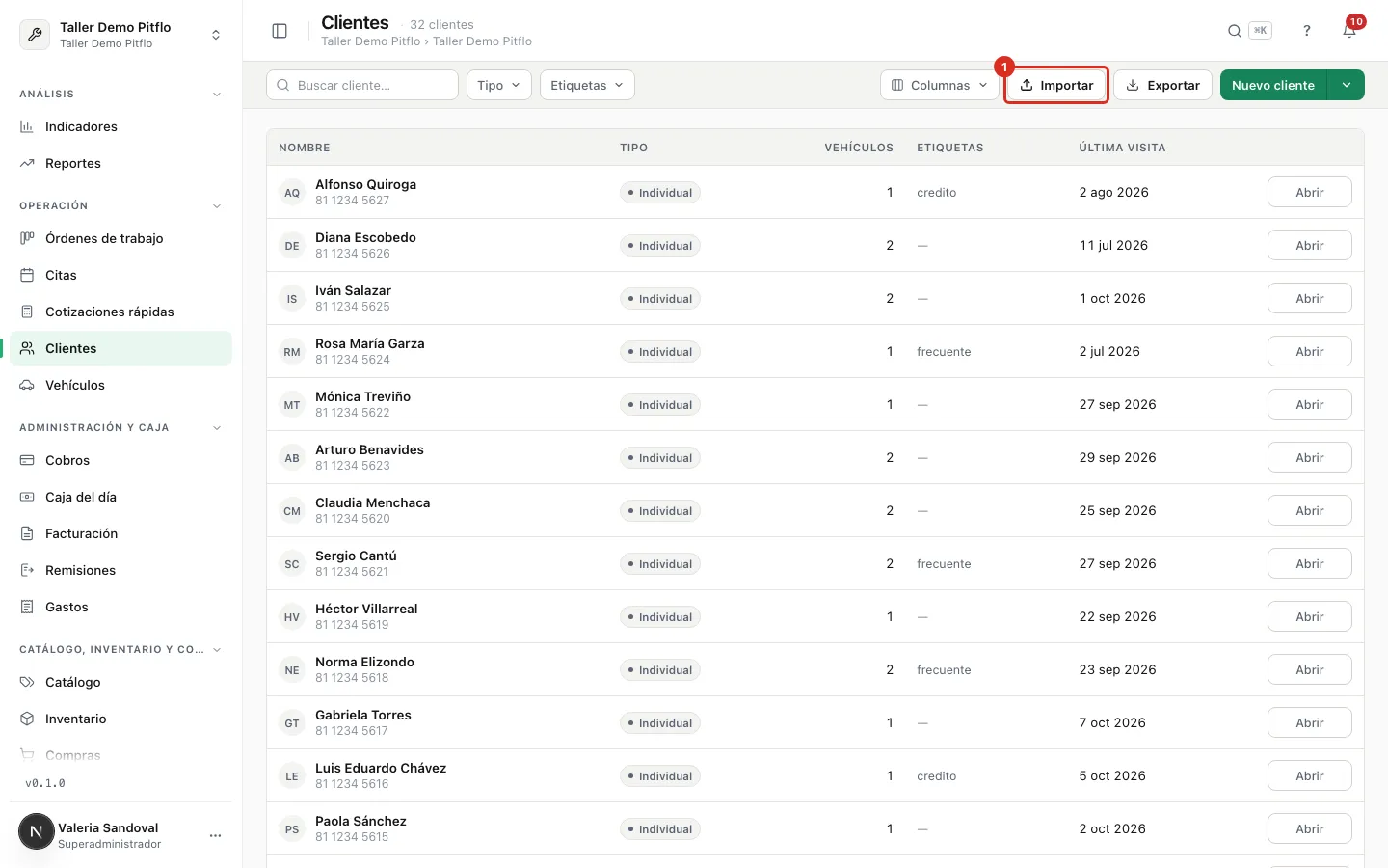 El botón Importar en la lista de Clientes
